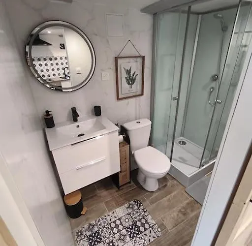 La Porte Bleue Neuville-de-Poitou