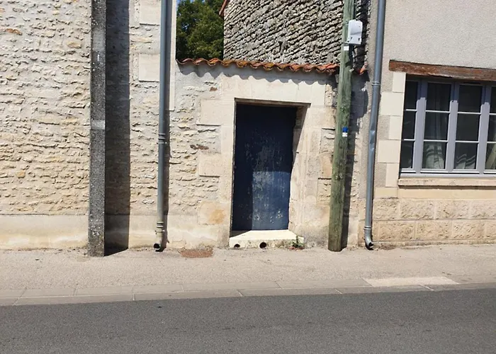 La Porte Bleue Apartment Neuville-de-Poitou